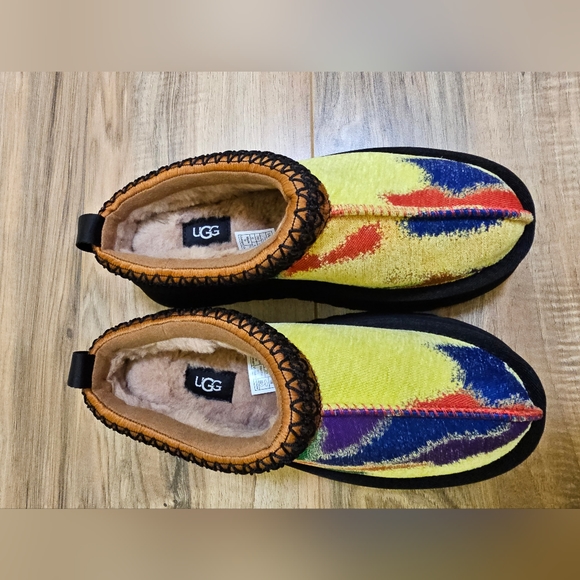 UGG WOMENS UGG TAZZ SLIPPERS, size  US 6 - Picture 2 of 8